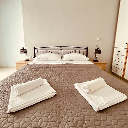 Sunrise Apartment Near Airport Spáta Extérieur photo